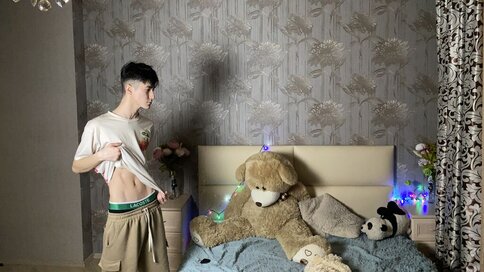 Enter AdamCruze VIP Show