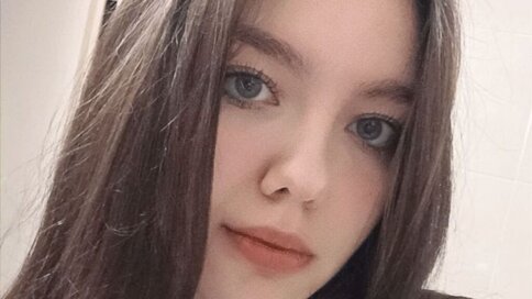 Enter AdrianaPiere VIP Show