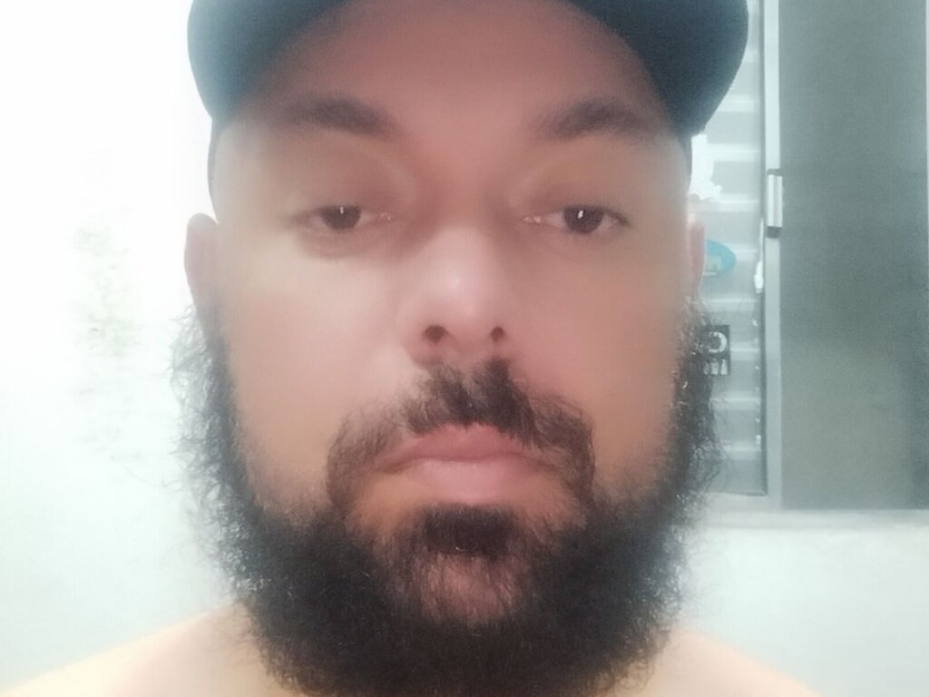 Enter AdrianoOliveir VIP Show