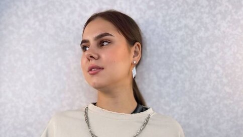 Enter AgripinaFrosch VIP Show