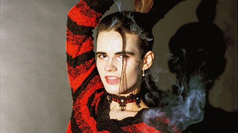 Enter AlexanderMoor VIP Show