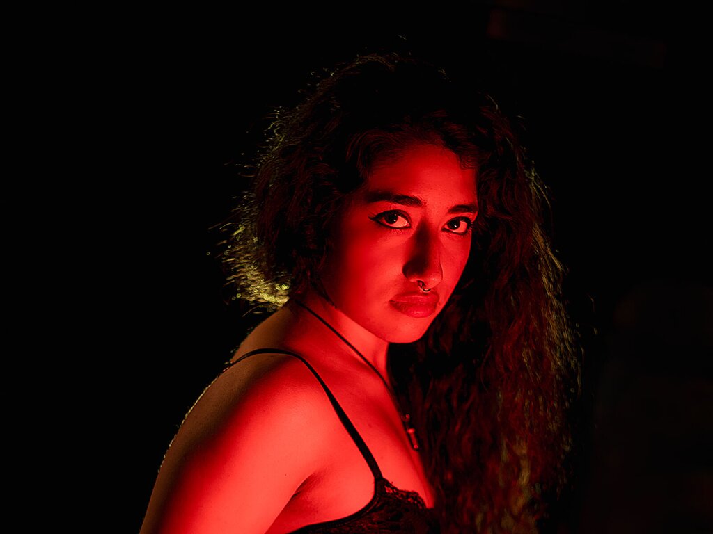 Enter AlexisCruise VIP Show