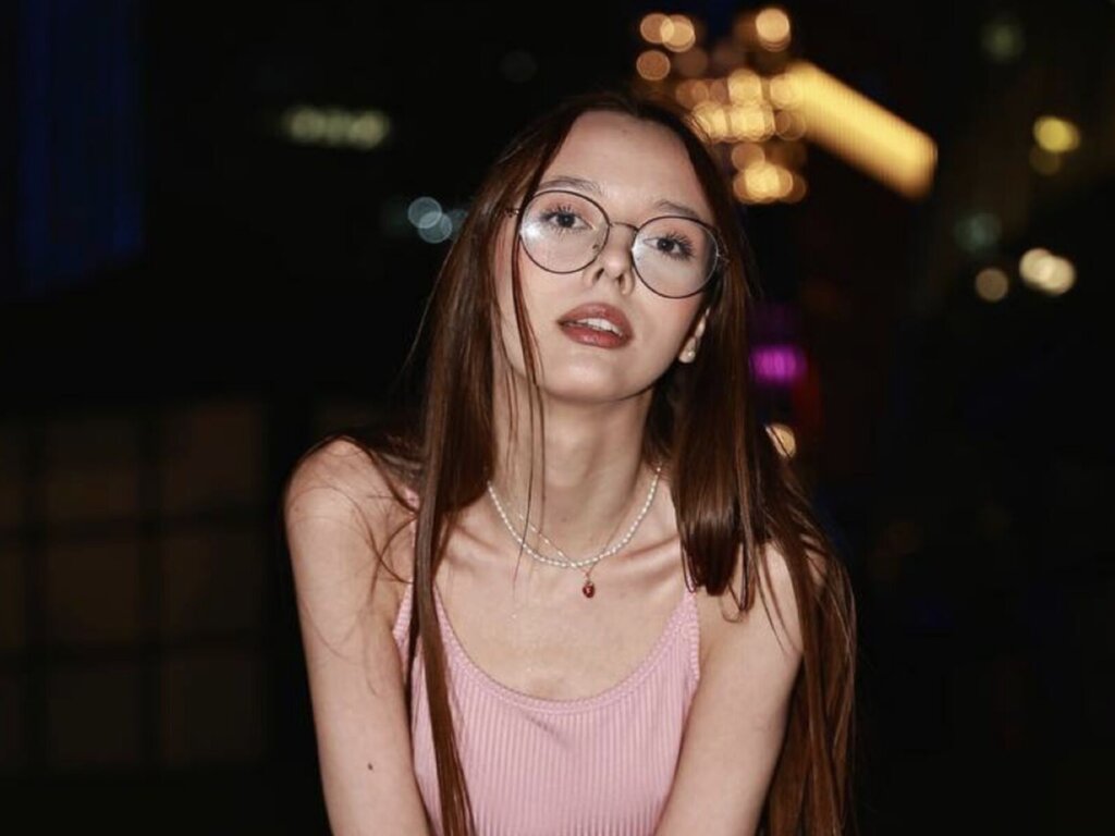 Enter AlinaSolikina VIP Show