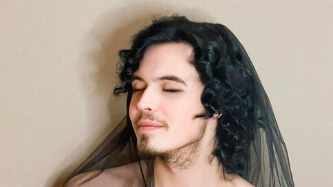 Enter Alistary VIP Show