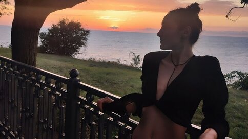 Enter AllisonReech VIP Show