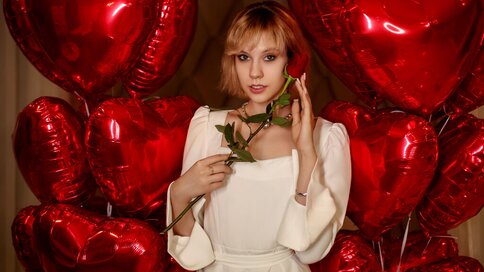 Enter AmberHalliwell VIP Show