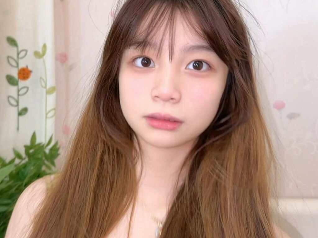 Enter AmeliaBess VIP Show