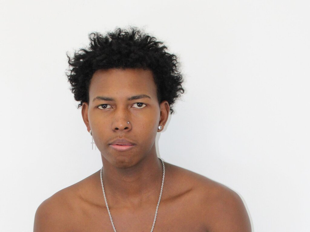 Enter AmerysMyers VIP Show