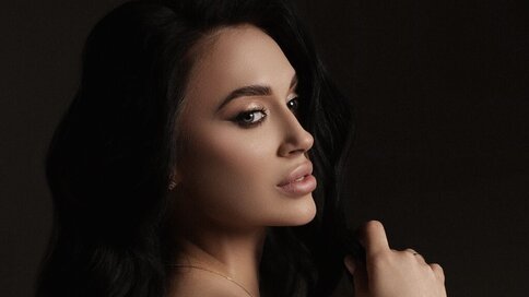 Enter AmyJoe VIP Show