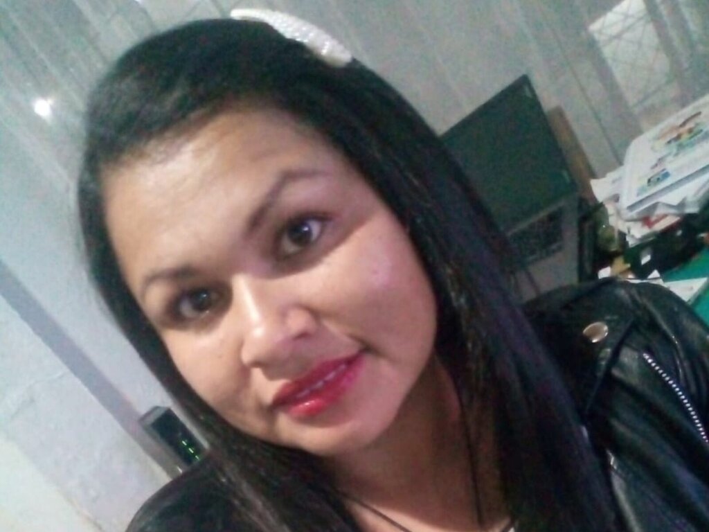 Enter AnaisKatherin VIP Show