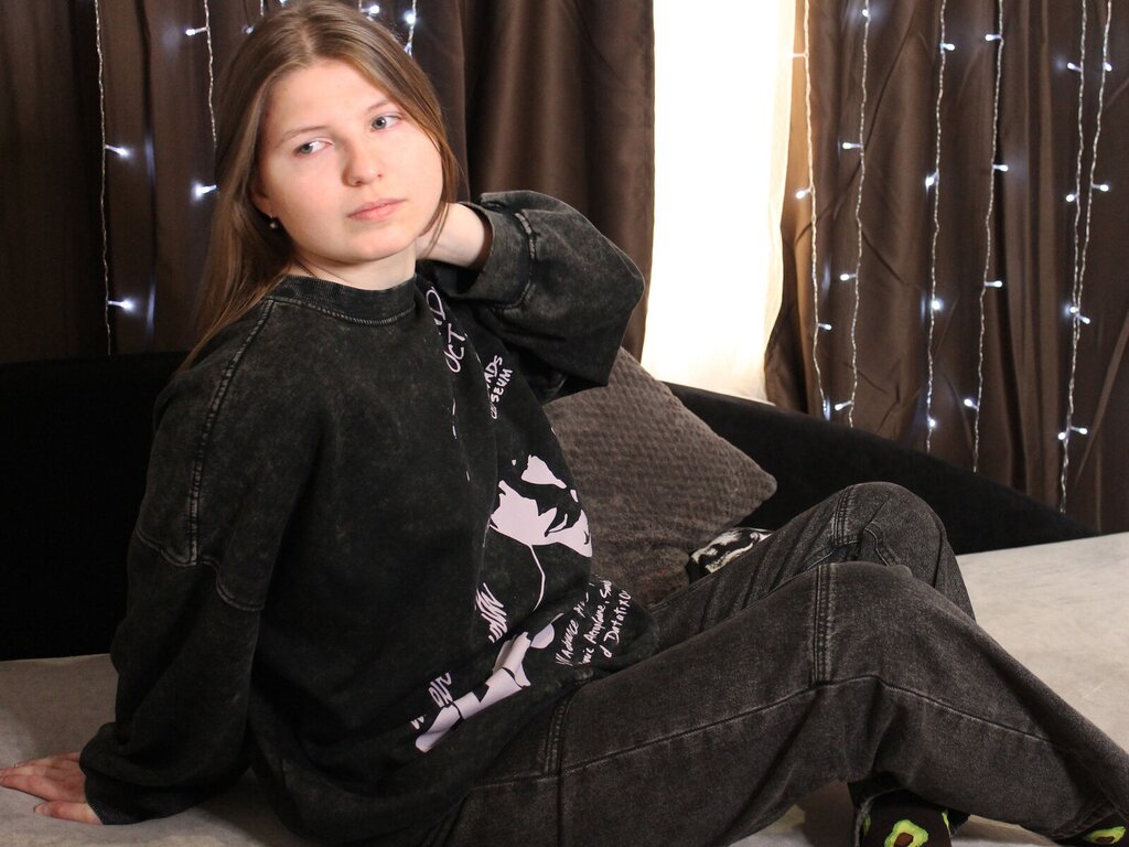 Enter AnnieShelton VIP Show