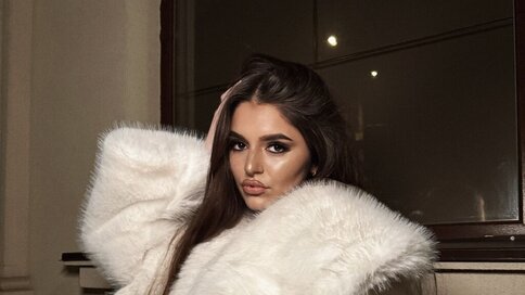 Enter AntonettaKordys VIP Show