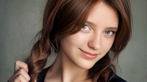 Enter ArinaBelle VIP Show