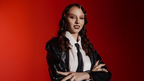 Enter ArinaKubrick VIP Show