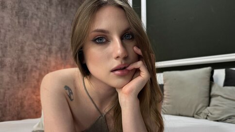 Enter AryaBleair VIP Show