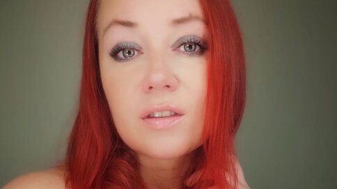 Enter BarbieMuscle VIP Show