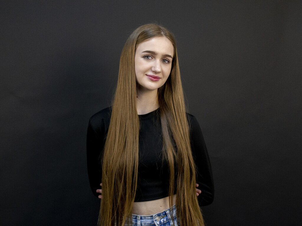 Enter BeatriceSkeldon VIP Show