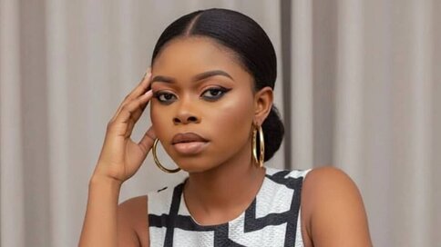 Enter BeccaSpark VIP Show