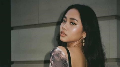 Enter BelyssaCoseco VIP Show