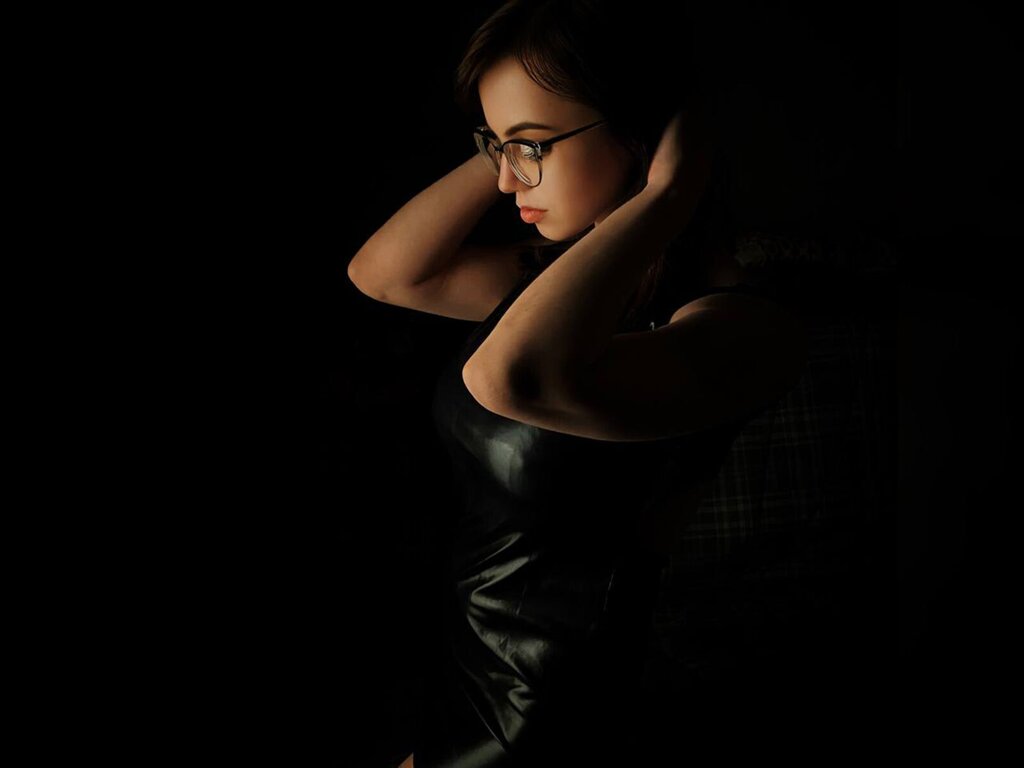 Enter BettuCloudy VIP Show