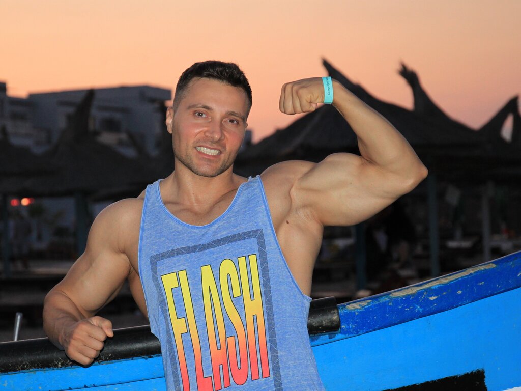 Enter BobbyWalters VIP Show