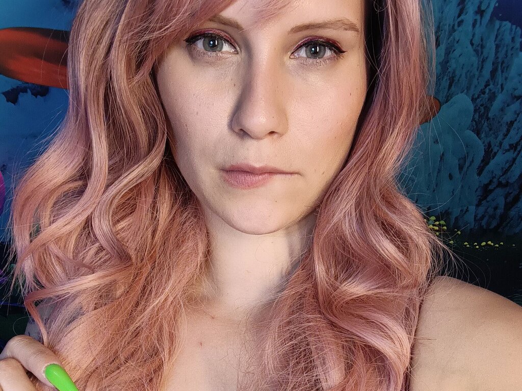 Enter BoudiccaLive VIP Show