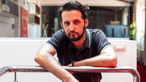 Enter BradCarter VIP Show