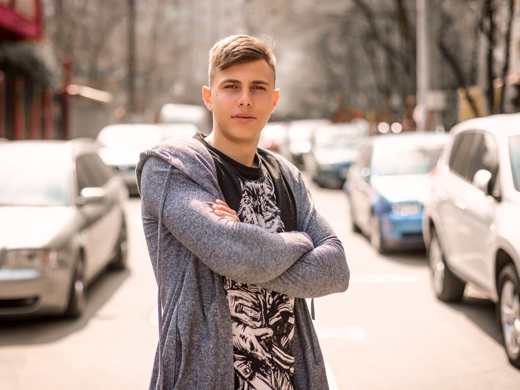 Enter BrendanKnight VIP Show