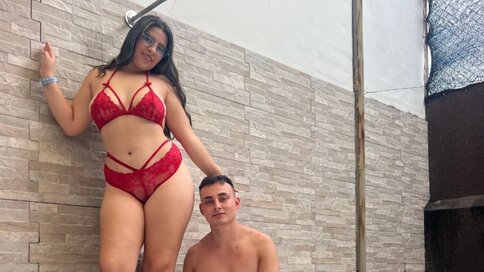 Enter BritanyAndMurdok VIP Show