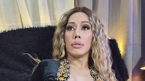 Enter CandiceMendez VIP Show