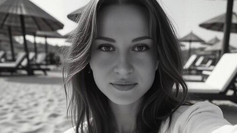 Enter CarinaPradhan VIP Show