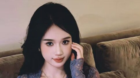 Enter CathyEiia VIP Show