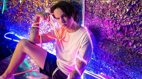 Enter ChristianFosters VIP Show