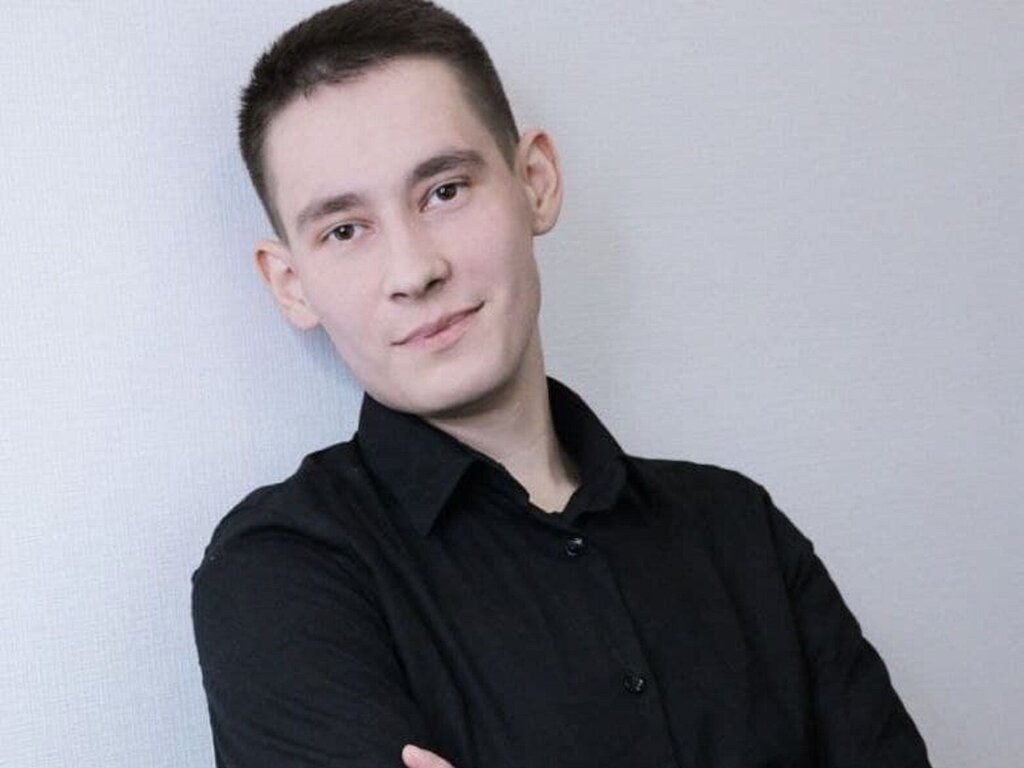 Enter CollinRouse VIP Show