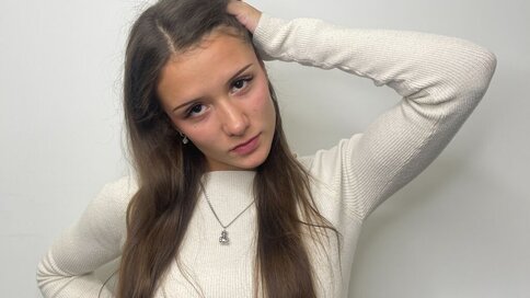 Enter CrisBoyarsky VIP Show