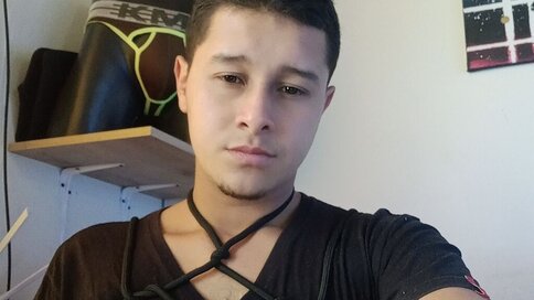 Enter DeyvidTorrez VIP Show