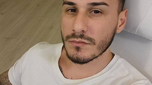 Enter EathanWinters VIP Show