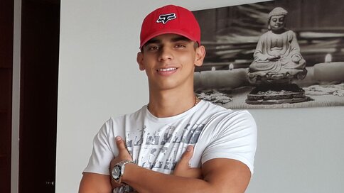 Enter EbastianRalf VIP Show