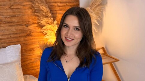 Enter EmilyWillis VIP Show