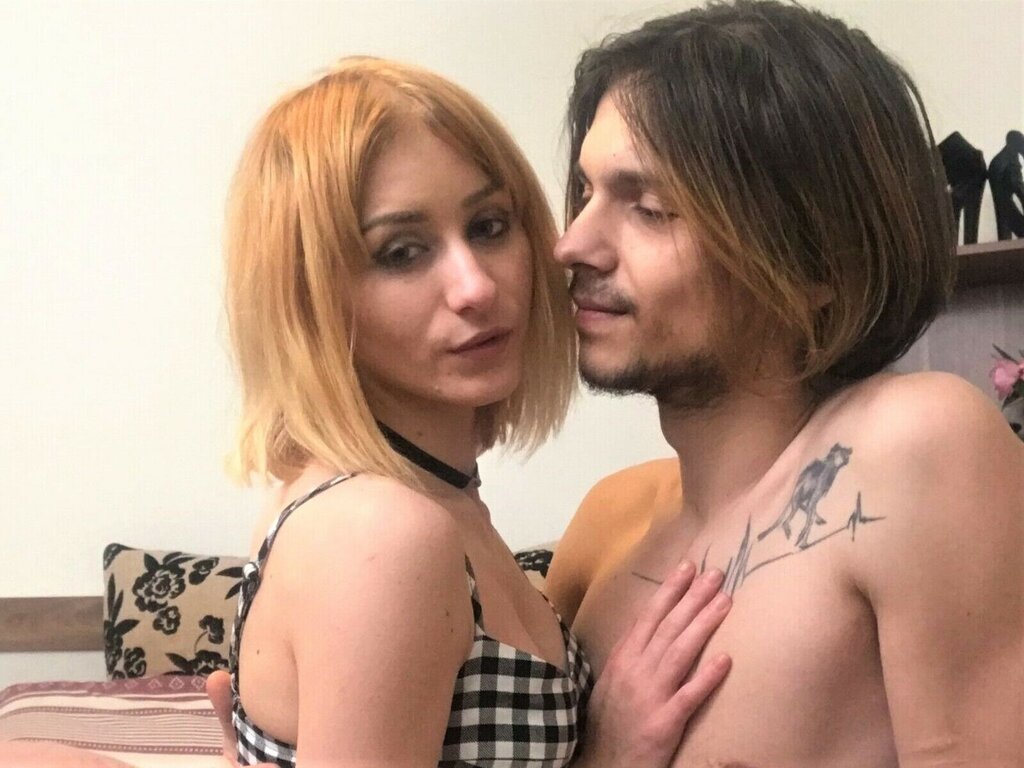 Enter EmmaAndBlake VIP Show