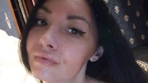 Enter EmmaLaVera VIP Show