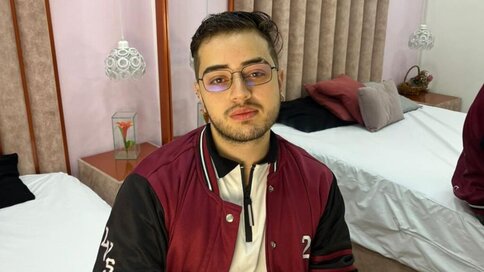 Enter EthanRyan VIP Show