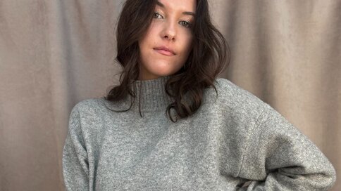 Enter EustoliaBluemel VIP Show