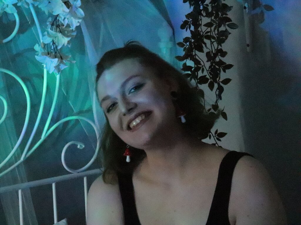 Enter FaithBarloww VIP Show