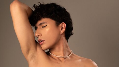 Enter FelipeArias VIP Show