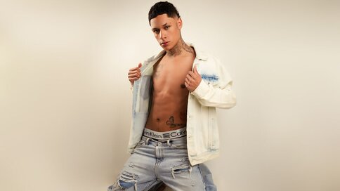 Enter GaelCarter VIP Show