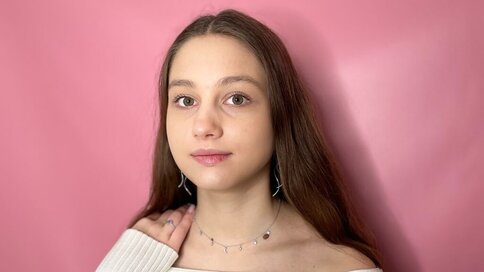 Enter GretaPressey VIP Show