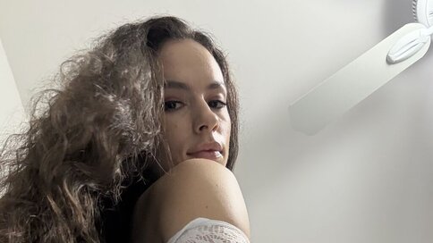 Enter Honeybrooke VIP Show