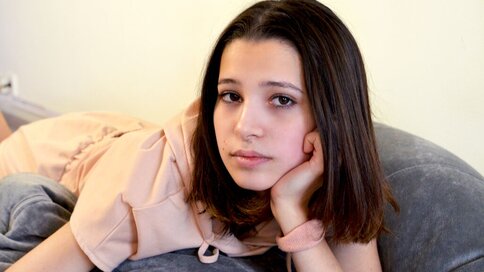 Enter IrisRossy VIP Show