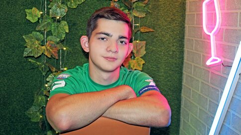 Enter JackHale VIP Show